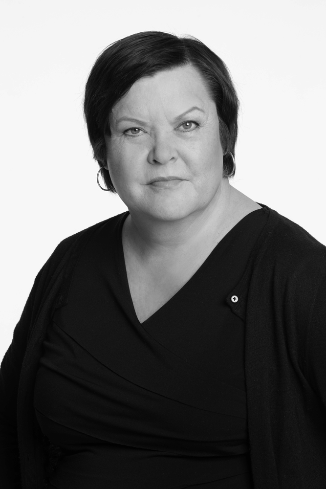 Elina Stirkkinen, näyttelijä