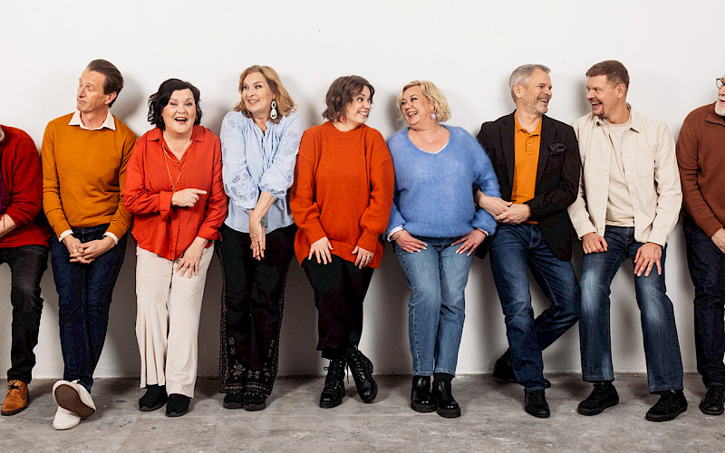 Megafarssi 25.11. KÄSIOHJELMA