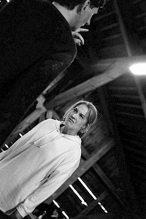 Stella Polaris LOUKUSSA näyttelijät Annika Poijärvi ja Tobias Zilliacus kuvaaja Juho Uusitalo