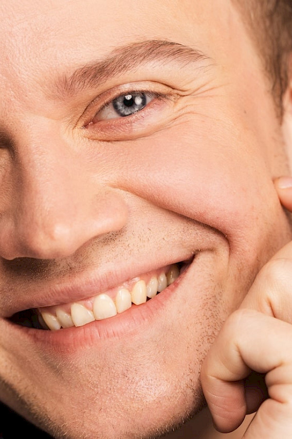 Miiko Toiviainen, näyttelijä